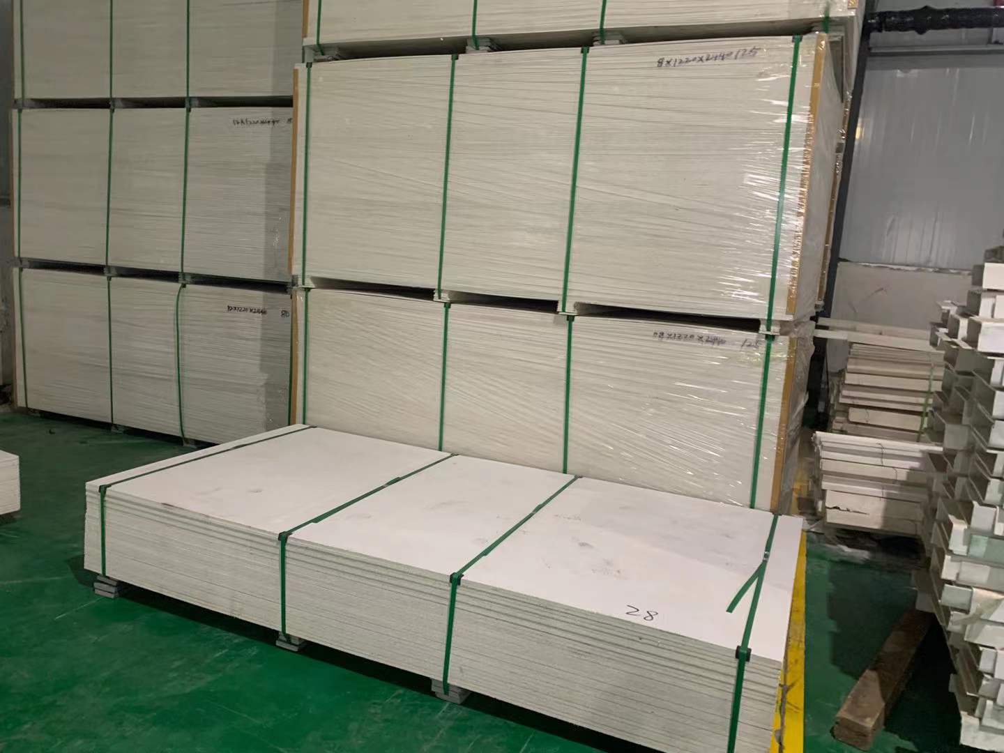 朗晧防火板 專業(yè)制造商，構(gòu)筑安全防線